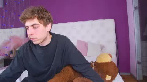 milkhunter_ online show from 04.11.26