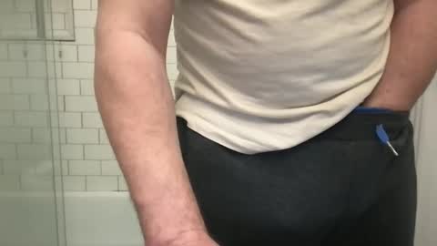 Snapshot of milkitdaddy chatting on 12.18.24 milkitdaddy online show from 12.18.24