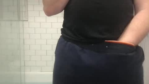 Snapshot of milkitdaddy chatting on 01.29.25 milkitdaddy online show from 01.29.25