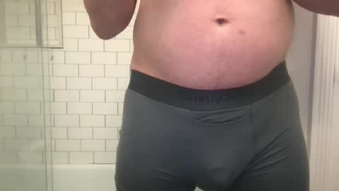 Snapshot of milkitdaddy chatting on 02.08.25 milkitdaddy online show from 02.08.25