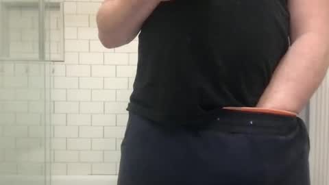 Snapshot of milkitdaddy chatting on 02.12.25 milkitdaddy online show from 02.12.25