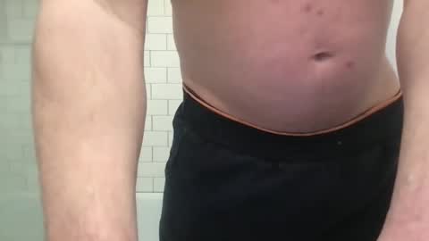 Snapshot of milkitdaddy chatting on 02.14.25 milkitdaddy online show from 02.14.25