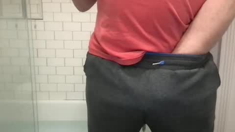 Snapshot of milkitdaddy chatting on 02.20.25 milkitdaddy online show from 02.20.25