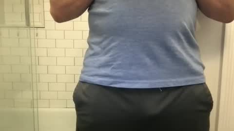 Snapshot of milkitdaddy chatting on 03.04.25 milkitdaddy online show from 03.04.25