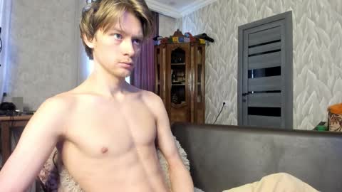 Isaac online show from 03.11.26