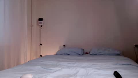 Snapshot of milky__way_ chatting on 03.01.25 milky__way_ online show from 03.01.25