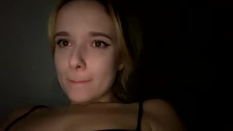 Snapshot of milkybaby269137 chatting on 12.29.24 milkybaby269137 online show from 12.29.24