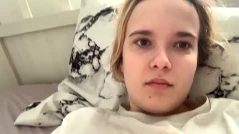 Snapshot of milkybaby269137 chatting on 02.16.25 milkybaby269137 online show from 02.16.25