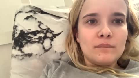 Snapshot of milkybaby269137 chatting on 02.17.25 milkybaby269137 online show from 02.17.25