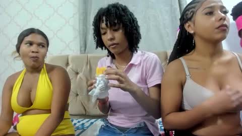 milkylove_19_ online show from 10.17.25