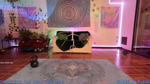 milla_milla online show from 02.01.26