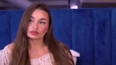 Milla online show from 10.19.25