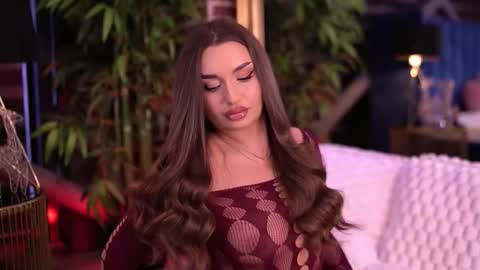 Milla online show from 12.22.25