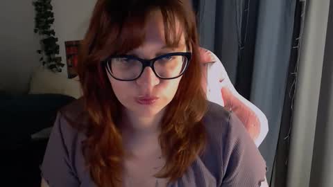 Snapshot of millapoolys chatting on 10.05.25 Milla online show from 10.05.25