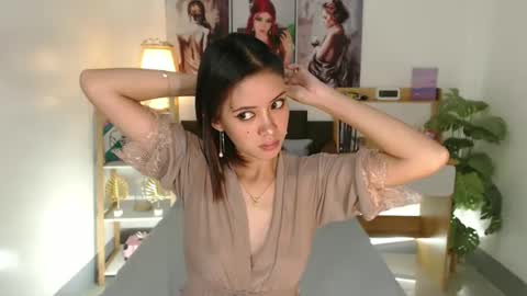 Im Milliedont forget to follow me online show from 01.24.25