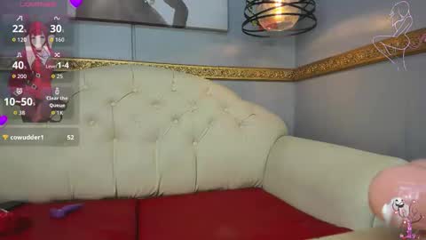 Snapshot of millie_summer chatting on 10.28.25 millie_summer online show from 10.28.25