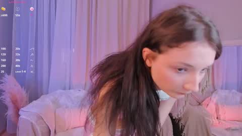 Snapshot of milliminimouse chatting on 09.10.25 milliminimouse online show from 09.10.25