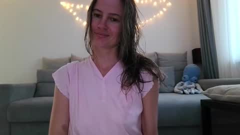 milly_browski online show from 09.16.25