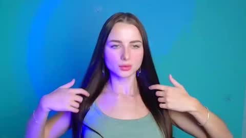 Snapshot of milly_liss chatting on 10.10.25 Milly online show from 10.10.25