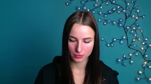 Snapshot of milly_liss chatting on 10.23.25 Milly online show from 10.23.25