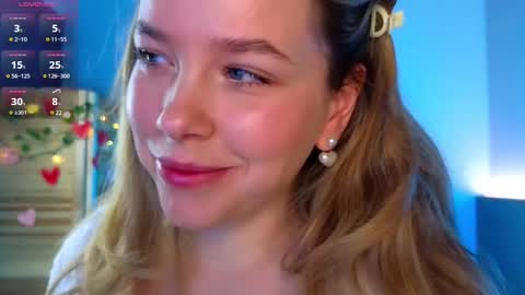 Snapshot of milly_shy chatting on 02.13.25 Milly online show from 02.13.25