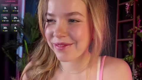 Snapshot of milly_shy chatting on 02.20.25 Milly online show from 02.20.25