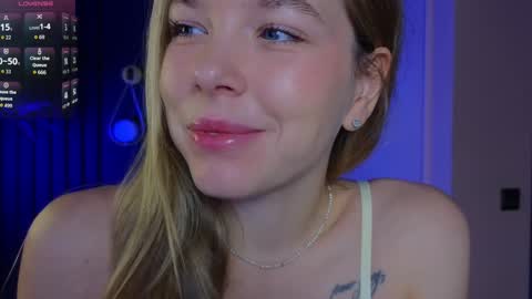 Snapshot of milly_shy chatting on 09.20.25 Milly online show from 09.20.25