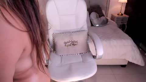 Milena online show from 03.05.26