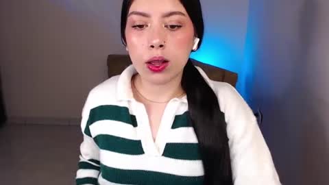 Snapshot of millyx_ chatting on 06.19.26 Emily online show from 06.19.26