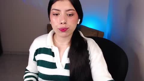 Snapshot of millyx_ chatting on 06.24.26 Emily online show from 06.24.26
