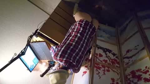 Milo online show from 09.10.25