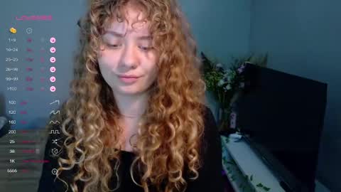 Snapshot of milounee chatting on 05.29.26 milounee online show from 05.29.26