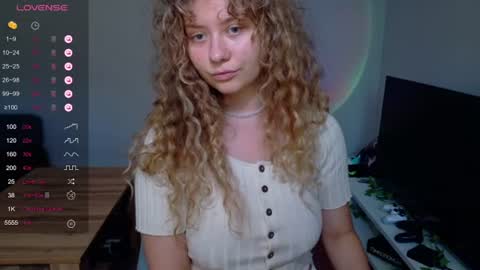 Snapshot of milounee chatting on 07.10.26 milounee online show from 07.10.26