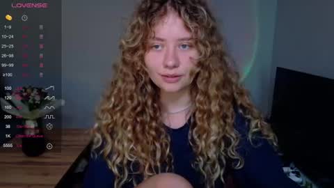 Snapshot of milounee chatting on 07.20.26 milounee online show from 07.20.26