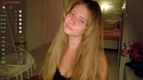 Snapshot of milounee chatting on 08.01.26 milounee online show from 08.01.26