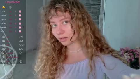 Snapshot of milounee chatting on 08.03.26 milounee online show from 08.03.26