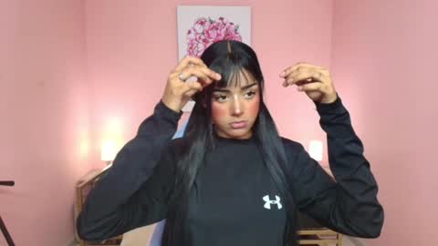 milu_carbajal_x online show from 11.20.25