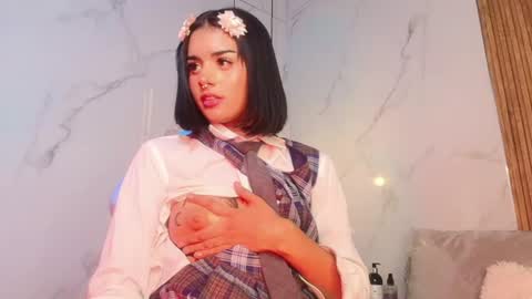 milu_carbajal_x online show from 07.18.26