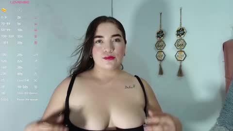 Milu Gomez online show from 09.19.25