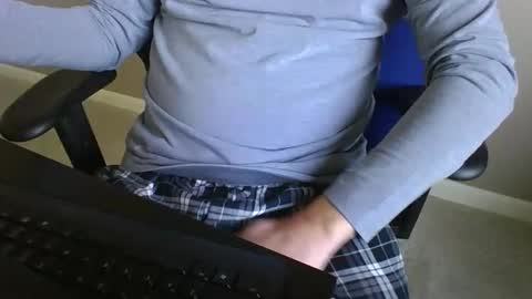 Snapshot of milwaukeebadger24 chatting on 12.18.24 milwaukeebadger24 online show from 12.18.24