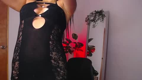 Mily Ortiz online show from 11.06.25