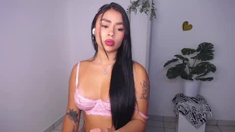 Mily Ortiz online show from 04.18.26