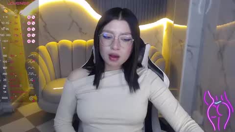 Mily online show from 10.12.25