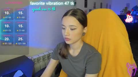 Snapshot of milyamess chatting on 02.09.25 Emily online show from 02.09.25