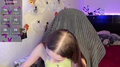 Snapshot of milyamess chatting on 10.27.25 Emily online show from 10.27.25