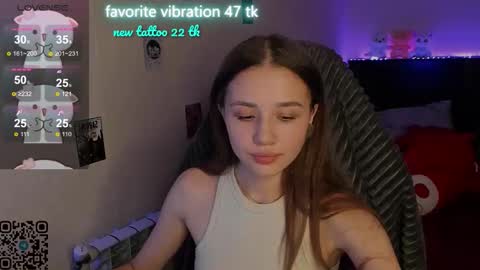 Snapshot of milyamess chatting on 11.30.25 Emily online show from 11.30.25