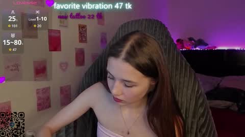 Snapshot of milyamess chatting on 02.05.26 Emily online show from 02.05.26