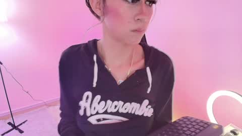 Milly  online show from 02.02.25