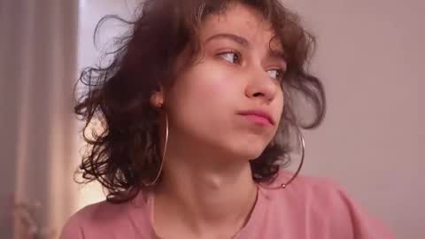 Snapshot of mimilicks chatting on 09.30.25 IRIS online show from 09.30.25