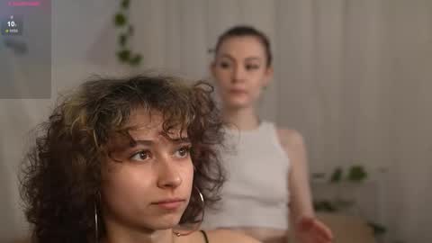 Snapshot of mimilicks chatting on 10.07.25 IRIS online show from 10.07.25